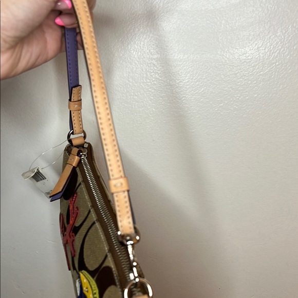 RARE Coach Limited Edition Fish & Coral Shoulder Bags with Leather Trim - Picture 4 of 6